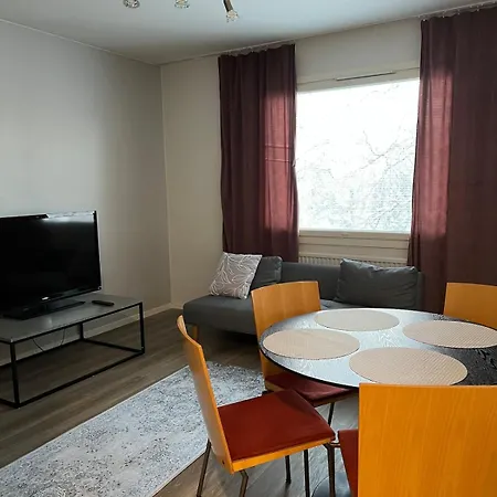 Maentynaeaedaenkadun Yksioe קוקולה